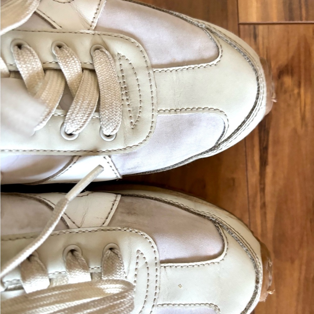 Lot of 2 set universal thread pre loved sneaker tennis shoes size 9 white beige - Picture 9 of 12